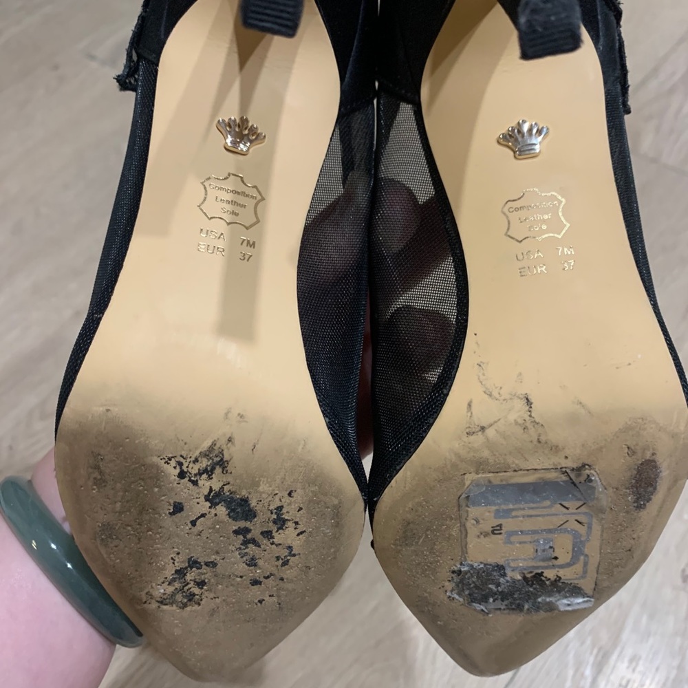 Heels - Picture 7 of 7